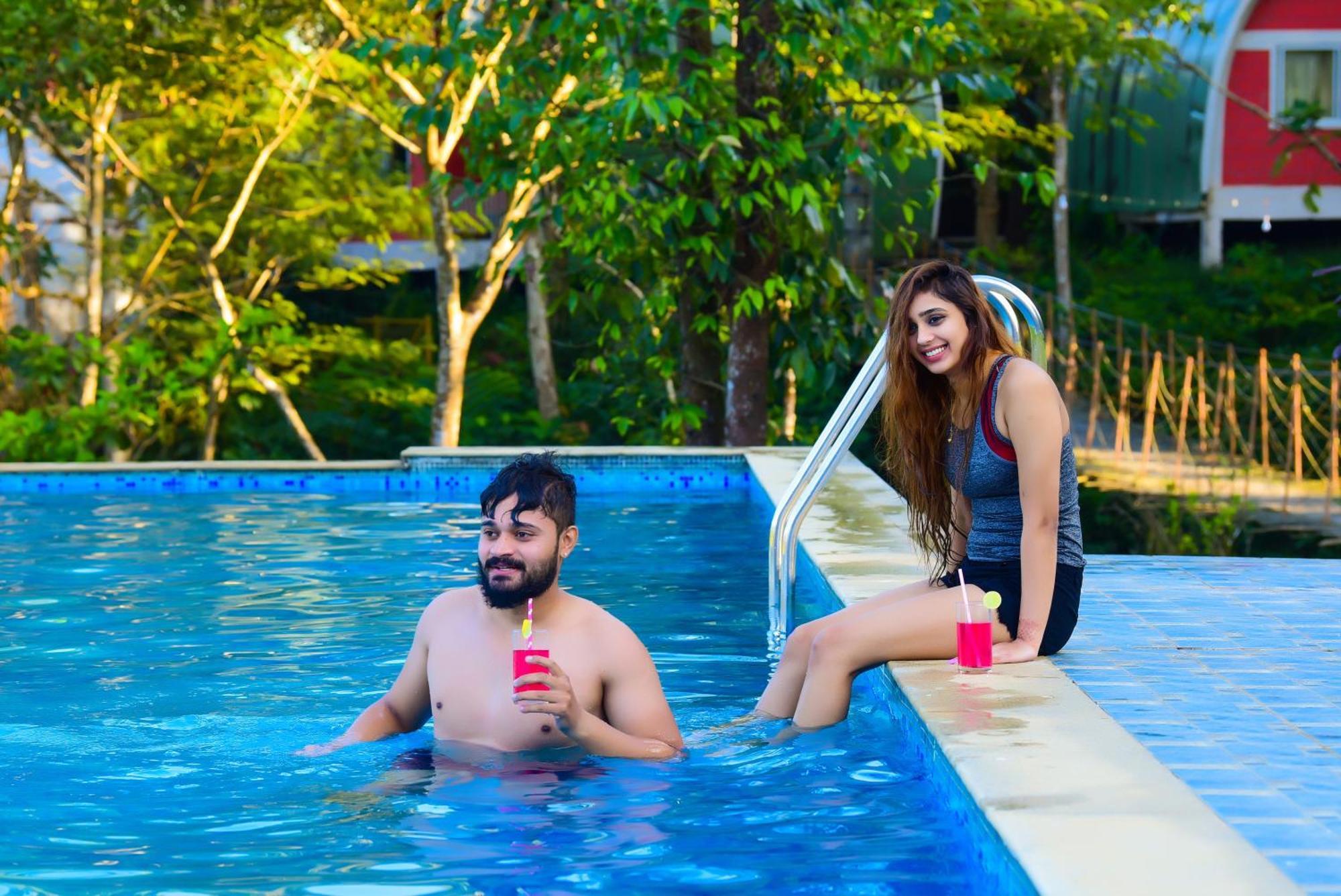 Mookanana Jungle Resort And Spa 하산 외부 사진