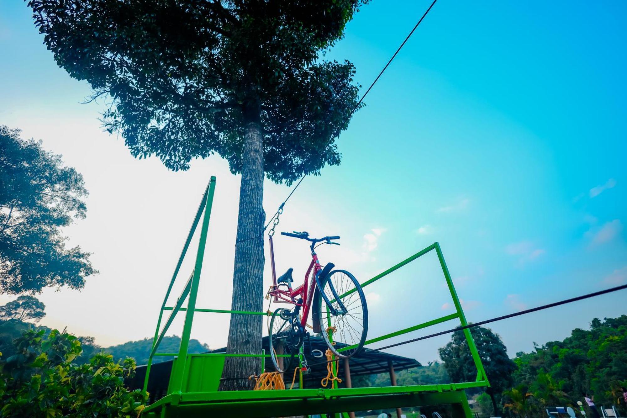 Mookanana Jungle Resort And Spa 하산 외부 사진